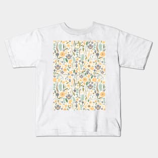 Summer floral pattern Kids T-Shirt